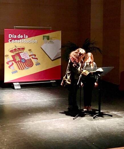 Los niños de Boadilla se acercan a la Constitución 1 Constitucion_lectura