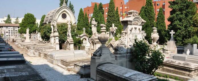 Curiosidades que no sabías de los cementerios de Madrid