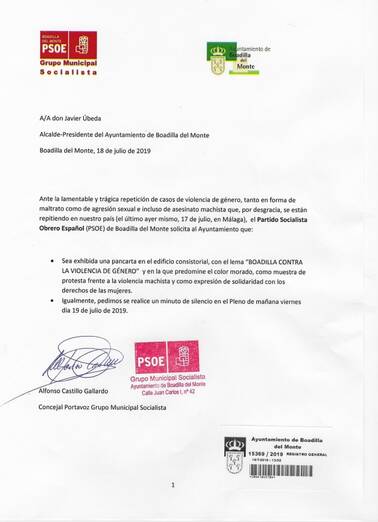 El PSOE de Boadilla pide un minuto de silencio pancarta psoe boadilla