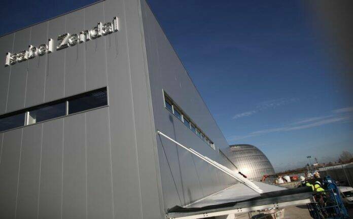 Comunidad de Madrid Isabel Zendal almacén España vacunas COVID-19