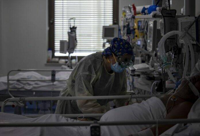 Comunidad de Madrid baja contagiados por COVID-19