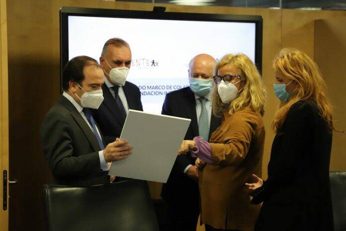 Niños discapacidad riesgo exclusión museo EMT Teleférico