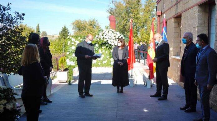 Oposición Móstoles invitación homenaje COVID-19