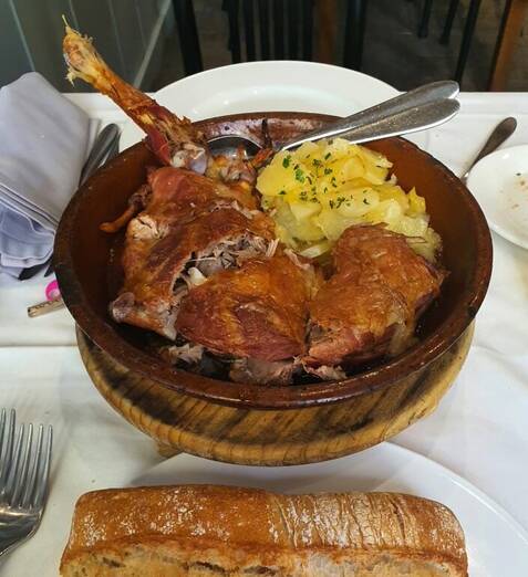 Dónde comer buenos cochinillos asados en Madrid