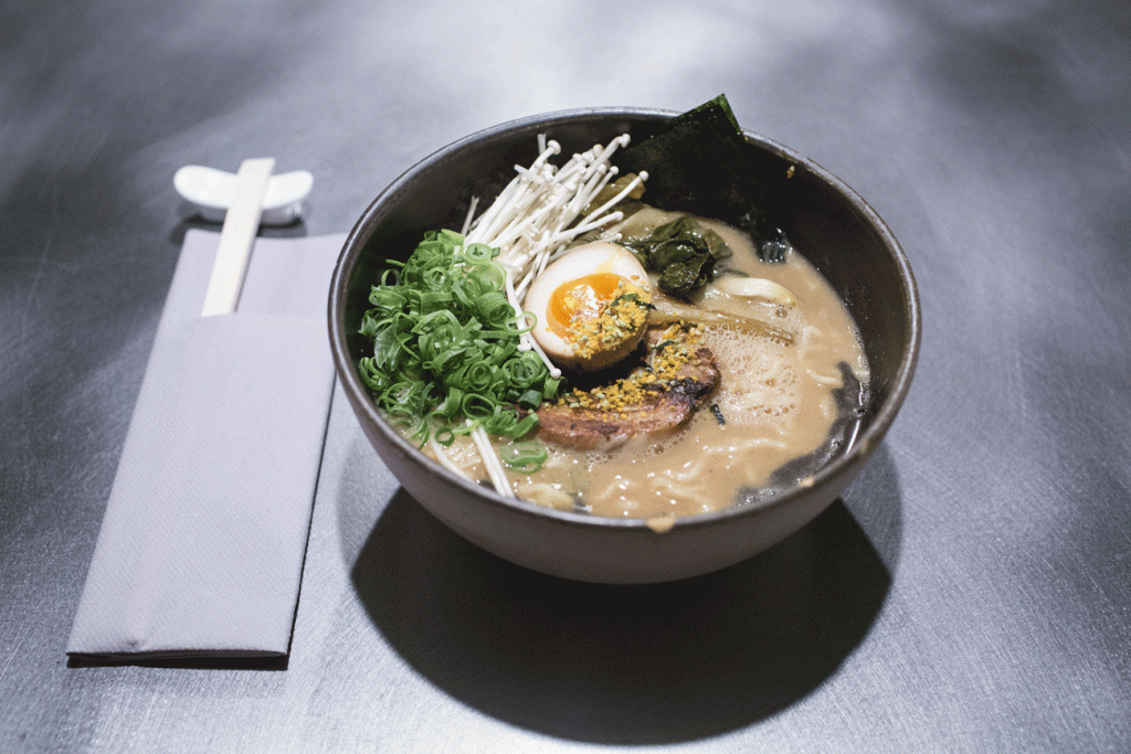 Los restaurantes imprescindibles para comer ramen en Madrid