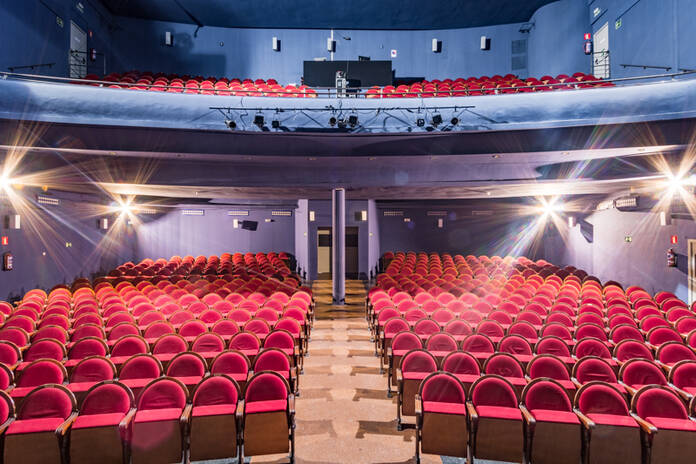 El 'Teatro Pavón': un último homenaje antes de bajar el telón x20161027 Kamikaze 6.jpg.pagespeed.ic .1h5OM4aoj2