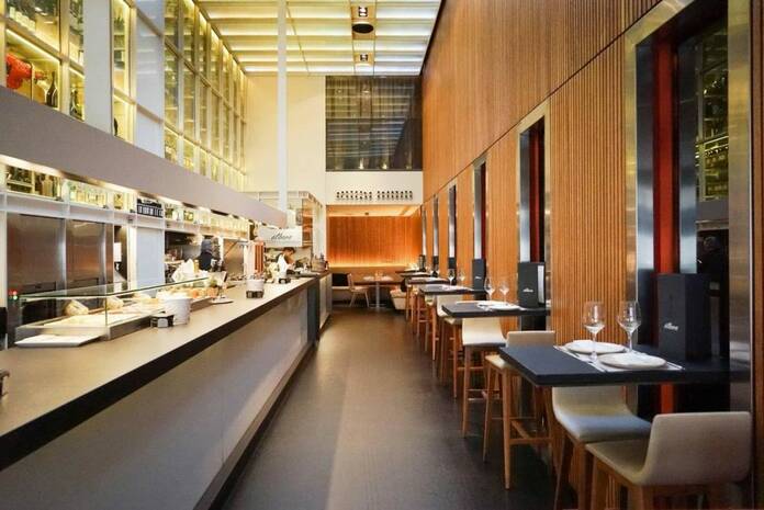 Deliciosa ruta de jamón ibérico y serrano por Madrid 5 Deliciosa ruta de jamón ibérico y serrano por Madrid 29983676 1762121157178102 7517207013019009635 o