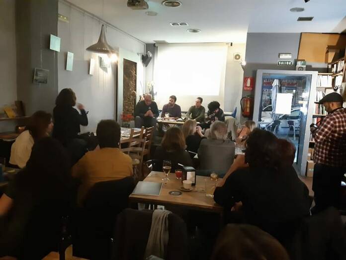 Bares de Micro Abierto para poetas y cantantes en Madrid 88445889 1911606952307117 7641508948645773312 n