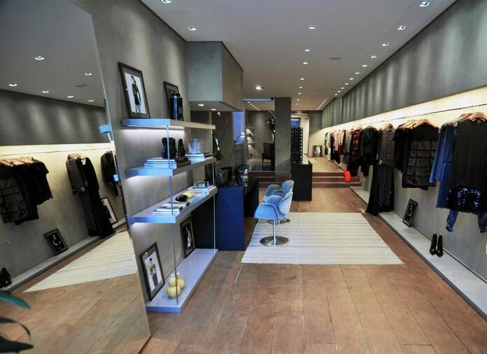 Renueva tu armario con las tiendas más únicas de Madrid dress shop 97261 1280 1