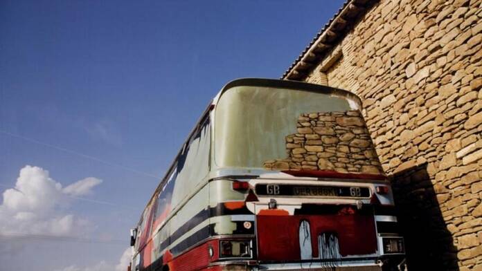 Red Itiner: nueva agenda de exposiciones el bus de juan iii. mirem doiz