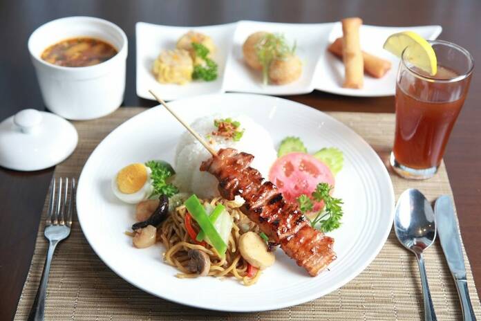 Celebra el Año Nuevo Chino en los mejores restaurantes chinos de Madrid pork barbecue 2098004 1280 1