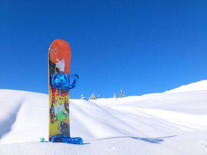 Equípate con las mejores tiendas de nieve y deporte de Madrid snowboard 113784 1280