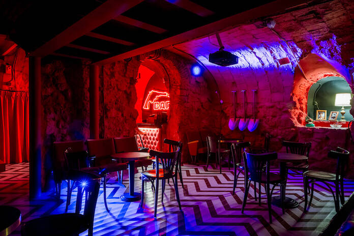 Estupenda Café Bar: el refugio de Twin Peaks en Madrid