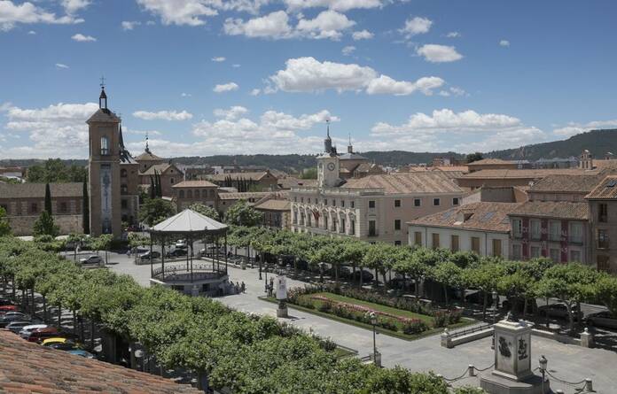 Visita las Plazas Mayores más bonitas de Madrid 2017webturismo0211