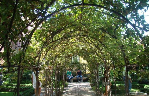 Los Jardines del Príncipe de Anglona: el 'oasis' desconocido del centro de Madrid jardin del principe de anglona