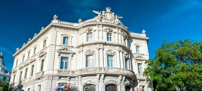 León de la Torre, director de la Casa América con el visto bueno de Ayuso 1 Palacio de Linares