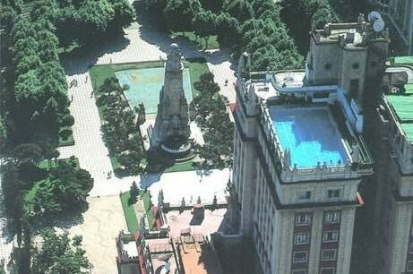 El Edificio España: el rey de las miradas al cielo 847ad4be81c8dcdef393fb621082f933