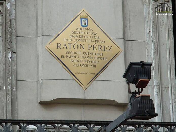La Casita del Ratoncito Pérez se encuentra en Madrid, muy cerca de la  Puerta del Sol