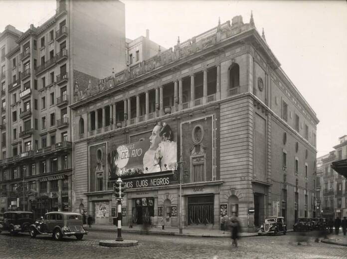 El Palacio de la Música: el gran cine abandonado de la Gran Vía que vuelve a la vida Palacio Musica exterior antiguo