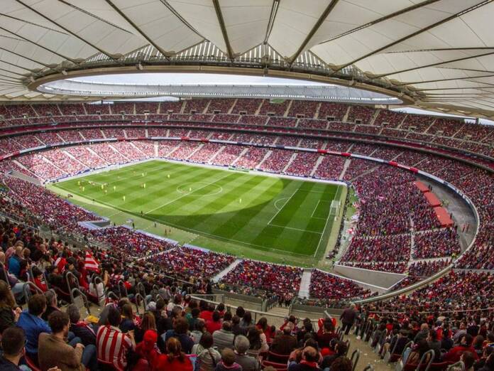 Los aficionados del Atlético del Madrid vuelven al Wanda Metropolitano con aforo ayuso abre el metropolitano y permitira un 30 de su aforo en el espana portugal