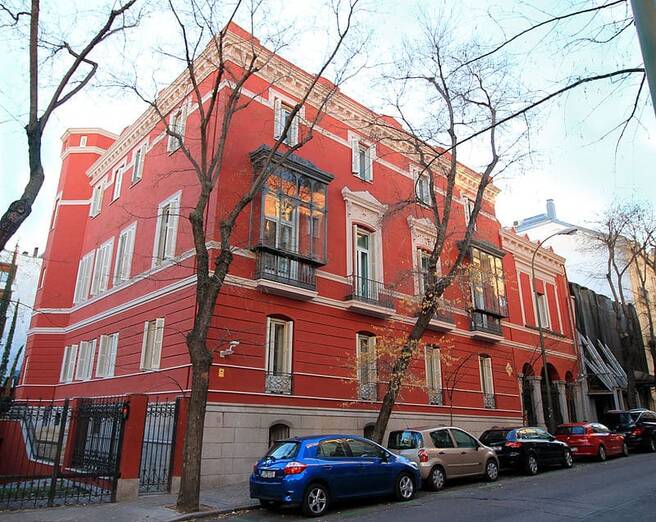 La desconocida casa palacio del autor del Ensanche de Madrid 800px Palacete de Carlos Maria de Castro Madrid 02
