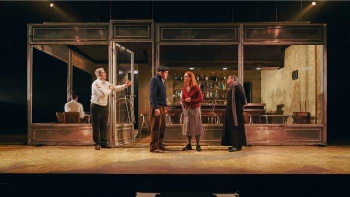 Portada El bar que se tragó a todos los españoles