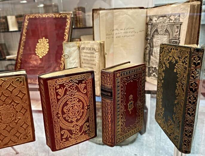 El Palacio de Cibeles acoge la XII Feria Internacional del Libro Antiguo