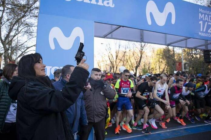 La media maratón de Madrid llenó las calles con 17.000 corredores y un aumento de la participación femenina 220403MJB r2723 1