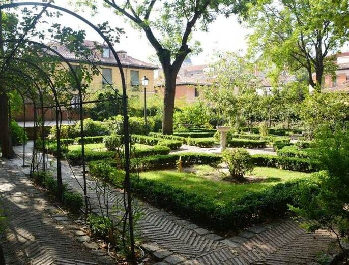 Uno de los jardines más secretos de Madrid Jardin del Principe de Anglona 02