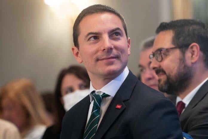 juan lobato impuestos