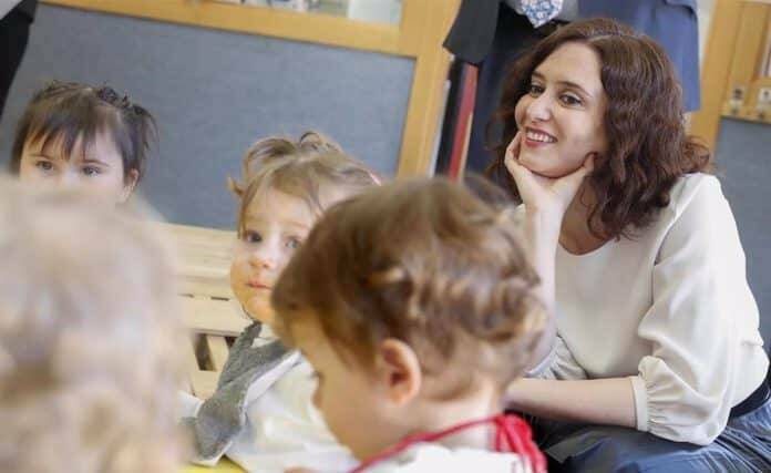 ayuso maternidad ofendiditos pp natalidad