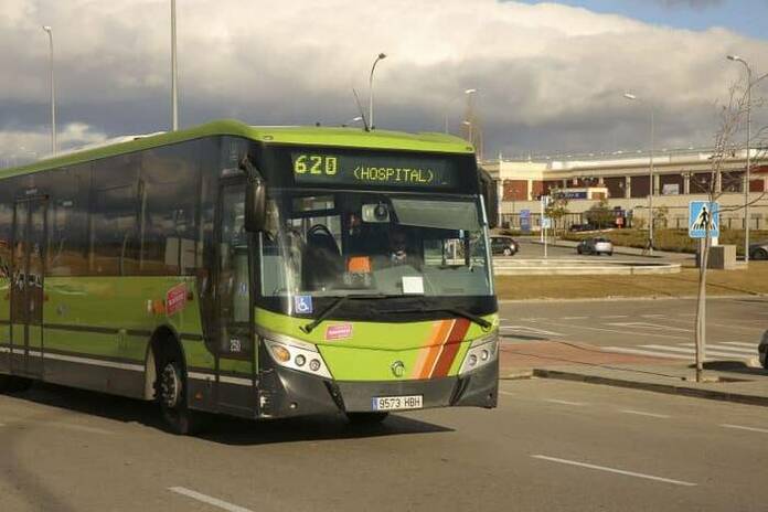 Las líneas de autobuses 620 y L2 mejoran su servicio con más paradas en La Marazuela, Los Castillos y El Montecillo