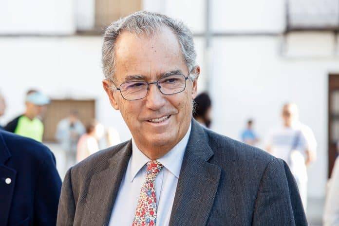 Ossorio se aprovecha de los premios de investigación madrileña