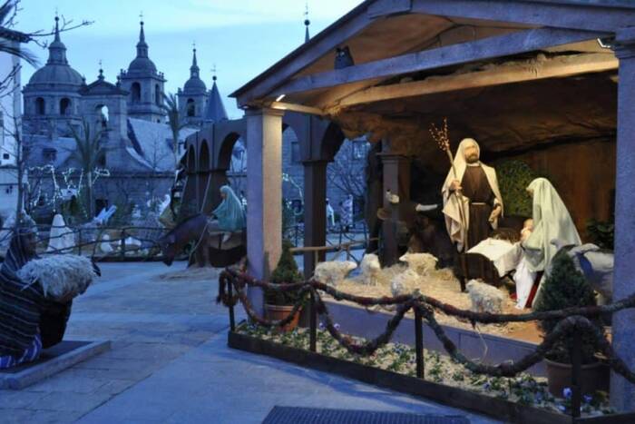 Estos son los pueblos navideños de cuento para visitar cerca de Madrid belen monumental escorial 1 1024x683 1