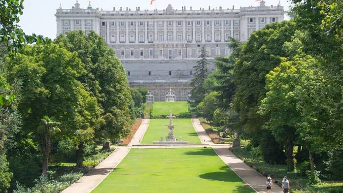 Campo del Moro: Un paseo por los jardines secretos de la Monarquía Española Campo del Moro 1 edited 1