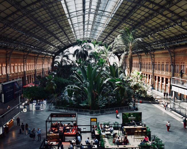 Estación de Atocha: Viaje por el tiempo en la estación más antigua de Madrid 2 ATOCHA HOY: CENTRO DE CONEXIÓN Y CULTURA