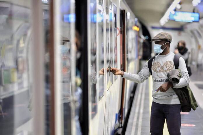 línea 5 de metro aeropuerto