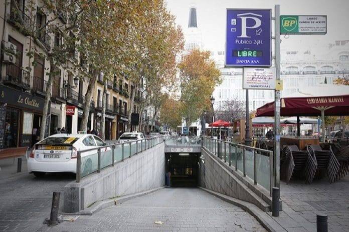 plaza de santa ana parking