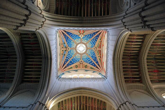 Secretos subterráneos de La Almudena: la Catedral de Madrid como nunca la has visto 1 ORÍGENES Y CONSTRUCCIONES OCULTAS