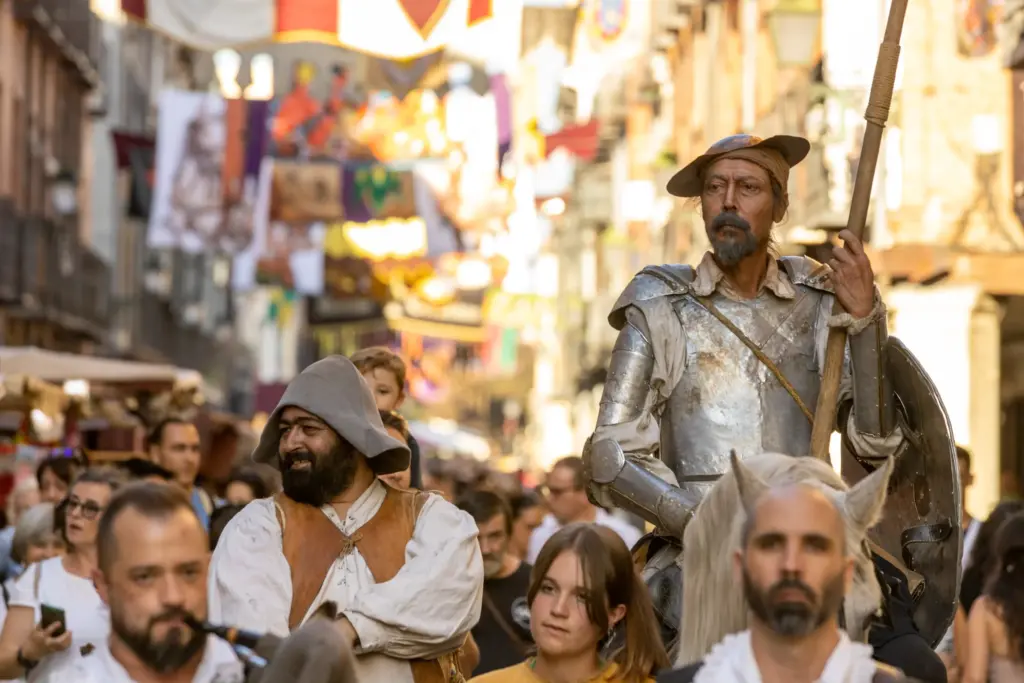 Viaje al Siglo de Oro en Alcalá de Henares: un lobo de seis metros, justas a caballo... llega el gran Mercado Cervantino 1 Viaje al Siglo de Oro en Alcalá de Henares: un lobo de seis metros, justas a caballo... llega el gran Mercado Cervantino IMG 1229