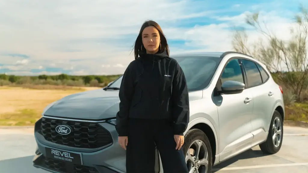 ¿Cuánto cuesta tener un coche en Madrid en 2026? Renting vs. compra tradicional 3 Ford Kuga SUV